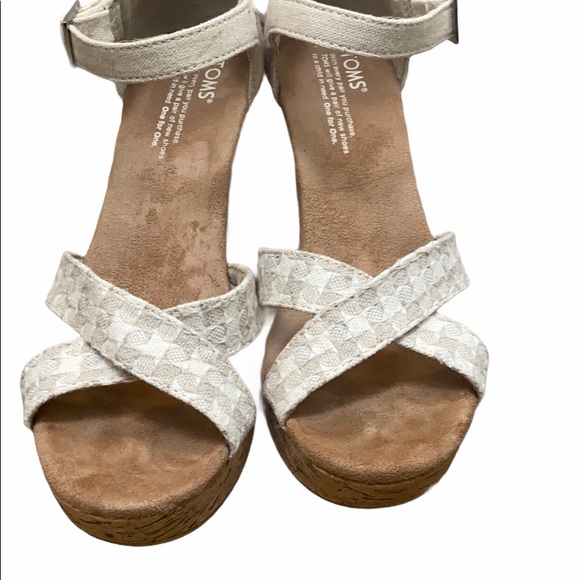 TOMS like new wedge sandals sz 8.5 - Picture 3 of 6